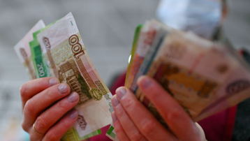 Giá trị đồng ruble của Nga so với đồng USD cao nhất trong hơn 4 năm