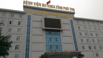Bắt PGĐ Trung tâm xét nghiệm nhận 'lót tay' của Việt Á qua tài khoản bố vợ