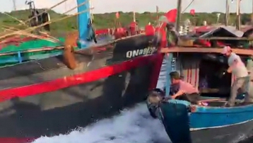 Quảng Trị: Tàu cá bị đâm chìm, 6 ngư dân gặp nạn được cứu vớt kịp thời