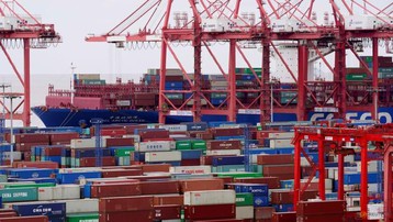 Mỹ tiếp tục xem xét cắt giảm thuế quan đối với hàng hóa Trung Quốc