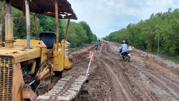 Cà Mau: Nhà thầu nâng cấp đường Hồ Chí Minh vi phạm ATGT