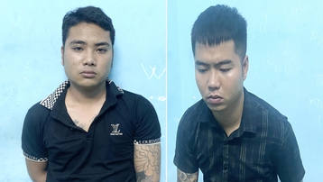 Đà Nẵng: Xử lý 2 thanh niên đâm thẳng vào xe công an khi bị yêu cầu dừng lại kiểm tra