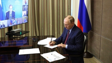 Tổng thống Putin: Nga cần đạt được chủ quyền công nghệ trong ngành đóng tàu