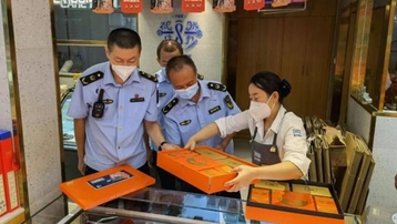 Trung Quốc siết chặt kiểm soát bánh trung thu 'giá trên trời'
