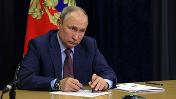 Tổng thống Nga ký sắc lệnh tăng biên chế lực lượng vũ trang