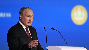 Tổng thống Putin: Nga đang tự tin đối phó với sức ép từ bên ngoài