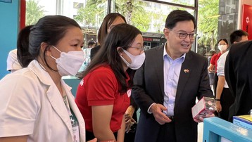 Phó Thủ tướng Singapore thăm cửa hàng WIN của Tập đoàn Masan