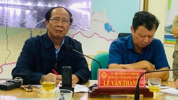 Phó Thủ tướng Lê Văn Thành điều hành họp xuyên đêm tại điểm cầu Thừa Thiên Huế