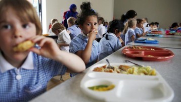 Báo động tình trạng trẻ em Mỹ ăn phải thực phẩm chứa cần sa