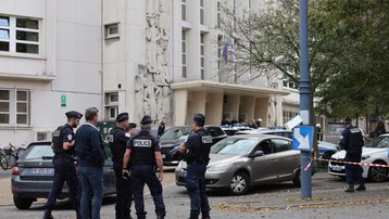 Pháp cảnh báo khẩn cấp về nguy cơ tấn công khủng bố trên cả nước