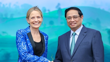 Thủ tướng Phạm Minh Chính tiếp lãnh đạo Tập đoàn Amazon