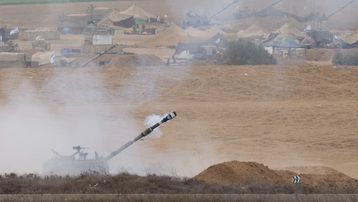 Xe tăng Israel chia cắt dải Gaza, hơn 600 mục tiêu của Hamas bị phá hủy