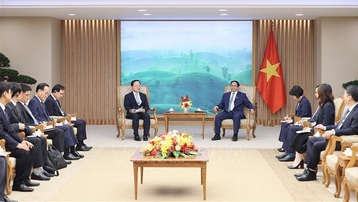 Thủ tướng Phạm Minh Chính tiếp Tổng giám đốc tài chính Tập đoàn Samsung
