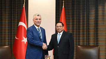 Thủ tướng Chính phủ Phạm Minh Chính tiếp Bộ trưởng Thương mại Thổ Nhĩ Kỳ