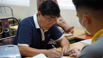 Bưu điện Việt Nam sẽ trả cho người hưởng lương hưu gộp tháng 1 và tháng 2/2024