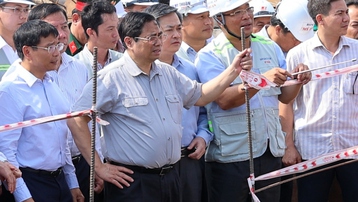 Thủ tướng: Phấn đấu hoàn thành công trình cầu Rạch Miễu 2 vào tháng 10/2025