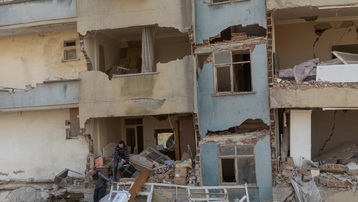 Động đất mới tại Thổ Nhĩ Kỳ: Ít nhất 200 người thương vong