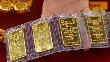 Giá vàng SJC 'giậm chân tại chỗ', vàng thế giới tăng nhẹ