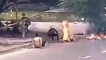 Vụ đốt xăng đánh ghen ở Quảng Nam: Khởi tố mẹ chồng, con dâu tội giết người