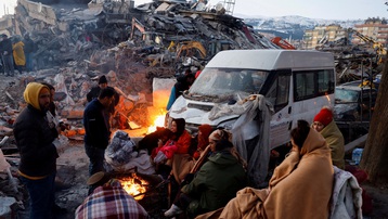 Động đất tại Thổ Nhĩ Kỳ và Syria: Số nạn nhân thiệt mạng tăng lên hơn 15.000 người