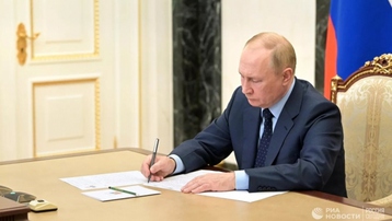 Tổng thống Putin ký luật đình chỉ sự tham gia của Nga trong hiệp ước START