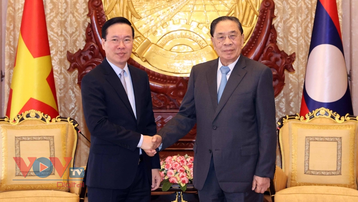 Chủ tịch nước Võ Văn Thưởng thăm các đồng chí nguyên Lãnh đạo cấp cao của Lào