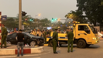 Hà Nội: Điều tra làm rõ nguyên nhân vụ tai nạn giao thông trên đường Võ Chí Công
