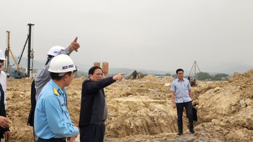 Thủ tướng: Phấn đấu hoàn thành Cảng hàng không Điện Biên vào 19/11/2023