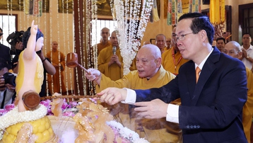 Chủ tịch nước chúc mừng Đại lễ Phật đản tại Thành phố Hồ Chí Minh