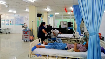 Đà Nẵng: 7 người ngộ độc thực phẩm vào viện cấp cứu