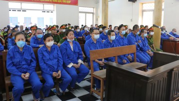 Xét xử 'trùm buôn lậu' Nguyễn Thị Kim Hạnh cùng 24 đồng phạm