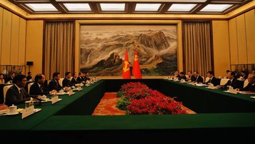 Đoàn đại biểu cấp cao TP Hà Nội chào xã giao Chủ tịch Chính hiệp Trung Quốc
