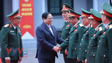 Thủ tướng Phạm Minh Chính thăm, chúc Tết, kiểm tra công tác sẵn sàng chiến đấu Tổng cục II