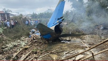 Hiện trường vụ máy bay rơi tại thị xã Điện Bàn, tỉnh Quảng Nam