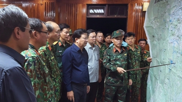 Phó Thủ tướng Trịnh Đình Dũng trực tiếp chỉ đạo tìm kiếm người mất tích ở Nam Trà My, Quảng Nam