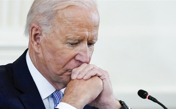 Người ủng hộ Tổng thống Biden giảm mạnh sau loạt khủng hoảng