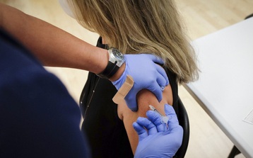 Nghiên cứu mới: Vaccine Pfizer liều tăng cường có khả năng chống Omicron