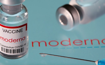 Lô vaccine Moderna ở Nhật Bản bị nghi lẫn bột kim loại