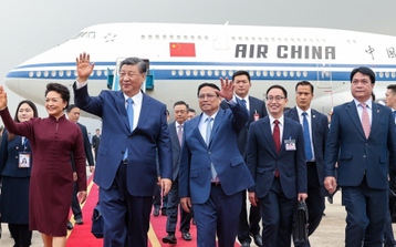 Thủ tướng Phạm Minh Chính đón Tổng Bí thư, Chủ tịch Trung Quốc Tập Cận Bình tại sân bay Nội Bài