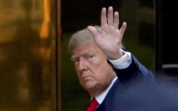 Mặc dù bị truy tố, ông Trump vẫn dẫn đầu các ứng cử viên Tổng thống tiềm tàng thuộc đảng Cộng hòa