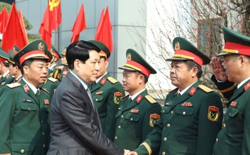Chủ tịch nước Lương Cường thăm, chúc Tết bộ đội Đặc công