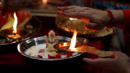 Ngắm những bức ảnh tuyệt đẹp về lễ hội Ánh sáng Diwali của người Ấn độ trên thế giới