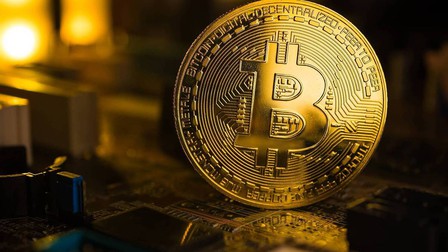 Lập kỷ lục mới về giá, Bitcoin vượt ngưỡng 21.000 USD