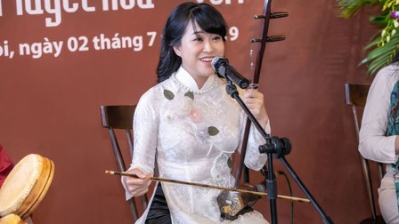 Nghệ sĩ Mai Tuyết Hoa: Hy vọng một tương lai tươi sáng hơn cho Xẩm