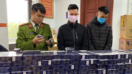 Phá đường dây buôn lậu tại Hà Nội, thu giữ hơn 10.000 bao thuốc lá ngoại