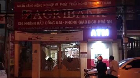 Đối tượng cướp ngân hàng ở Đồng Nai: "Đại sự" không thành, ném hung khí về phòng trọ gặp bạn gái