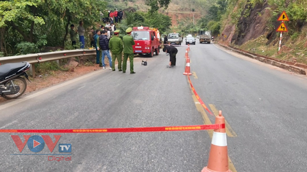 Xe tải lao xuống vực ở Sơn La, 3 người thương vong