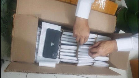 Hà Nội: Bắt lô 700 điện thoại nhập lậu vận chuyển qua đường hàng không trị giá hơn 8 tỷ đồng