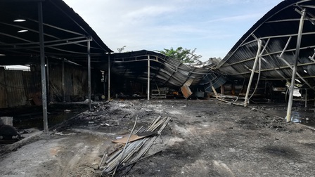 TP.HCM: Cháy xưởng phế liệu ở Quận 9, toàn bộ vật dụng bị thiêu rụi 