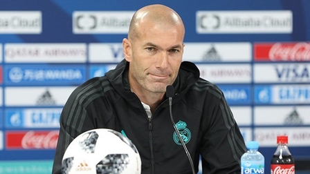 HLV Zidane dương tính với Covid-19, Real 'méo mặt' trước trận gặp Alaves